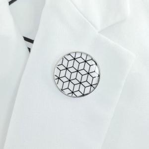 Broche Cubik blanche