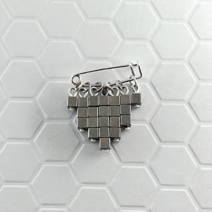 Broche Cubic acier