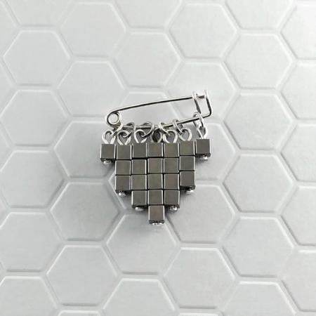 Broche Cubic acier