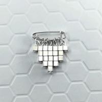 Epingle cubic argent 0 0 700
