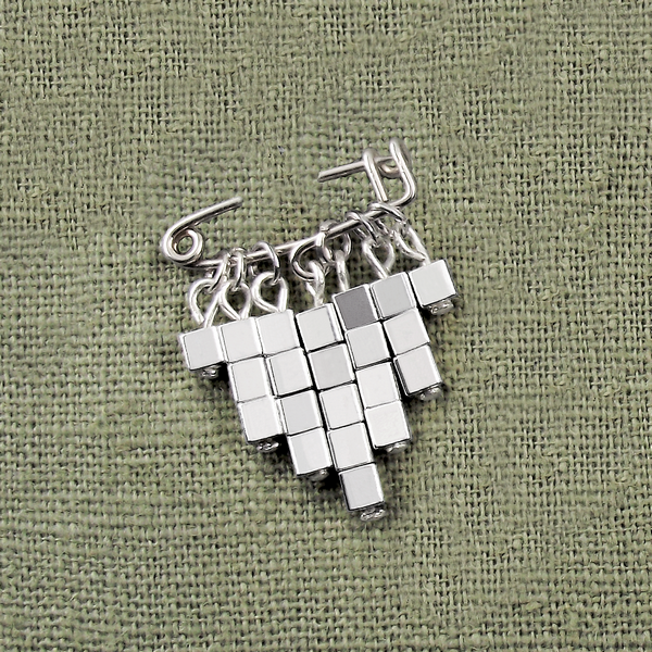 Epingle cubic argent b 0