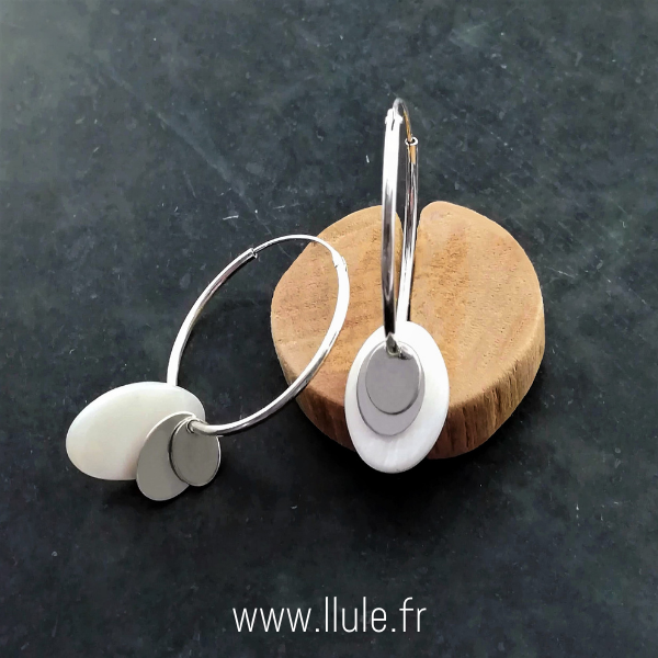 Les boucles d'oreilles by LLule